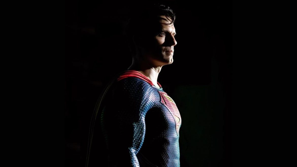 SEA Wave - Henry Cavill Superman Return