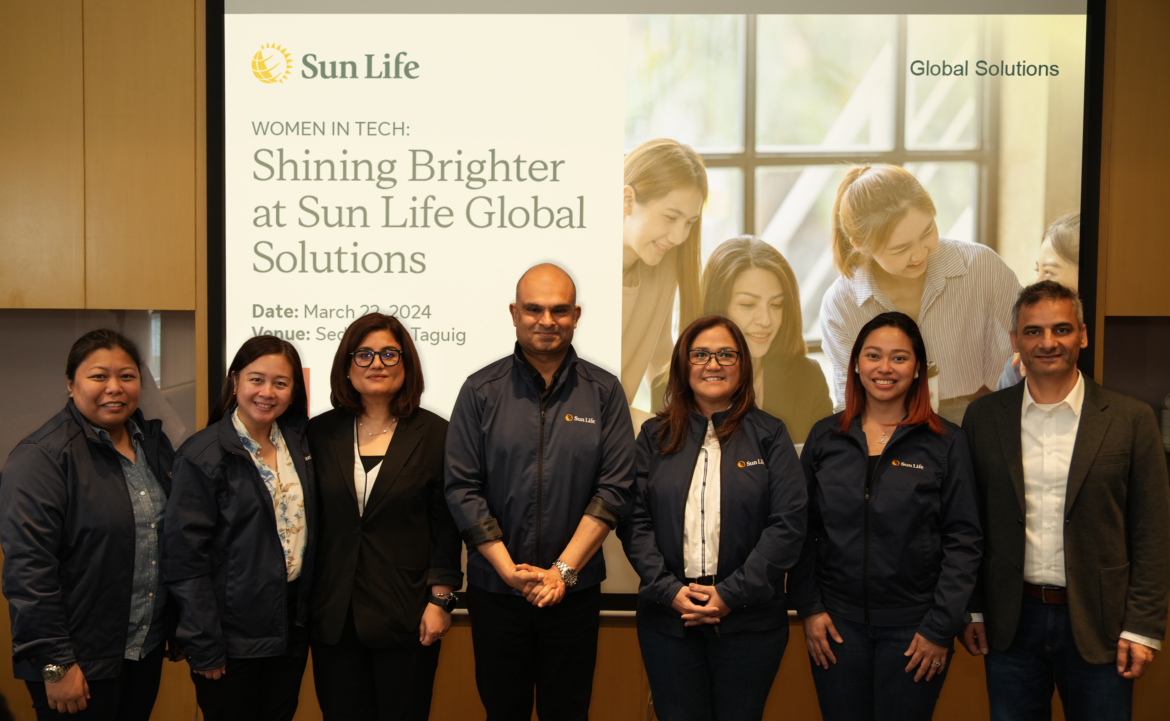 The Sun Life Global Solutions (SLGS) leadership team (L-R): Atty. Hannah Anonuevo (Head of Legal), Ada Mae David (Head of Portfolio Management), Pooja Mehtani (General Counsel), Tarun Sareen (Managing Director), Nathalie Bernardo (Philippines Vice President and Site Head), Dang Lopez (Head of Human Resources and Communications), and Shiv Ranjan (Head of Technology Management and Transformation) at the Women in Tech Media Roundtable event last March 22, 2024 in Taguig City