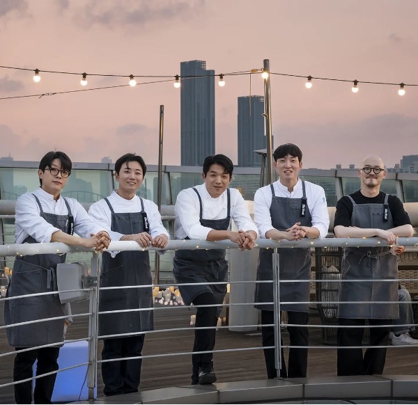 Triple Star | Photo from Mosu Seoul
