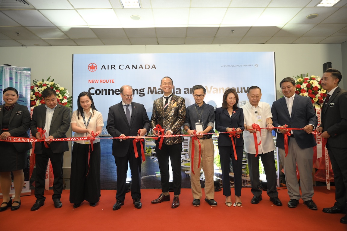 Air Canada representatives inaugurates the flight linking Vancouver to Manila