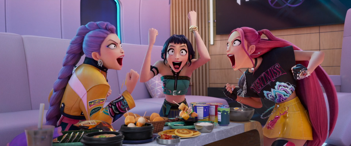 Before concert binge with the girls | Photo from Netflix